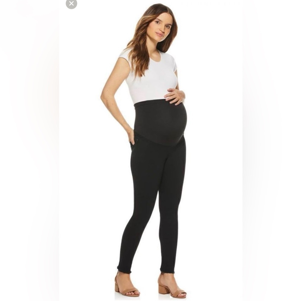 Sofia by Sofia Vergara Maternity Jeans